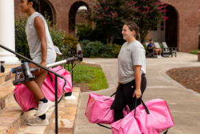 Students moving in
